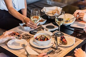 The Singular Santiago