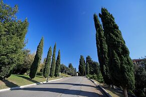 Colosseo Gardens - My Extra Home