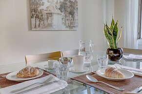 Colosseo Gardens - My Extra Home