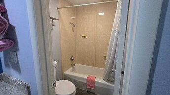 OYO Jeffersonian Motor Inn