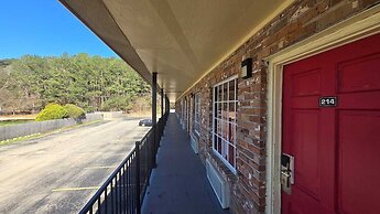 OYO Jeffersonian Motor Inn