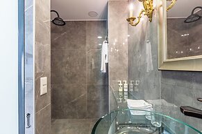 Villa Pera Suite Hotel