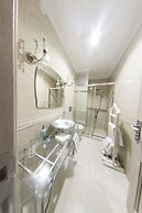 Villa Pera Suite Hotel