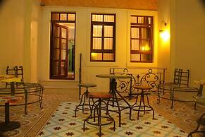 Villa Pera Suite Hotel