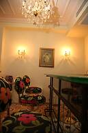 Villa Pera Suite Hotel