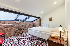 Villa Pera Suite Hotel