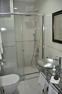 Villa Pera Suite Hotel