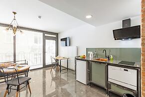 Villa Pera Suite Hotel