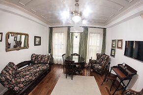 Villa Pera Suite Hotel