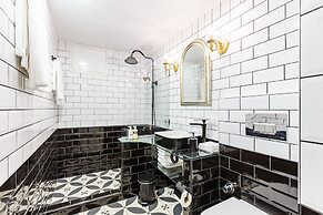 Villa Pera Suite Hotel