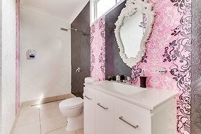 Coral Inn Boutique Resort