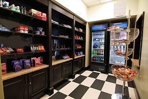 Hampton Inn & Suites Grand Forks