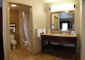Hampton Inn & Suites Grand Forks