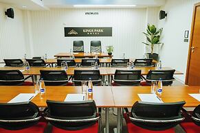 KINGS PARK HOTEL