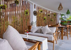 Orlowsky Discovery Candidasa Hotel