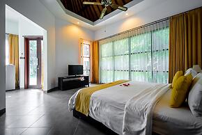 Orlowsky Discovery Candidasa Hotel