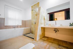 Orlowsky Discovery Candidasa Hotel