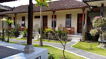 Segara Hotel and Restaurant