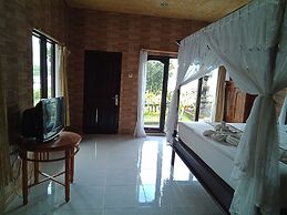 Segara Hotel and Restaurant