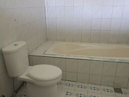 Segara Hotel and Restaurant