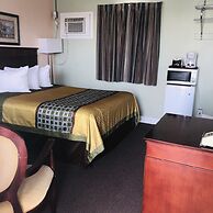 Perth Plaza Inn & Suites