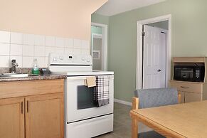 Perth Plaza Inn & Suites