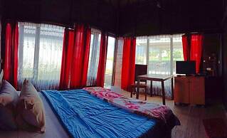 Astradana Hotel & Restaurant