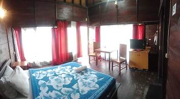 Astradana Hotel & Restaurant