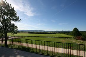 Château les Oliviers de Salettes