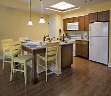 Bluewater Resort & Marina by Spinnaker Resorts