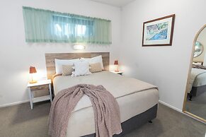 ASURE Admirals View Motel