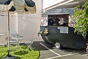 ASURE Admirals View Motel