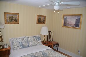 Mountain Treasure B&B