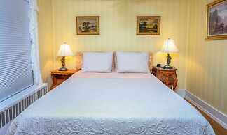 Mountain Treasure B&B