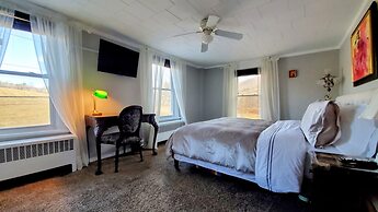 Mountain Treasure B&B