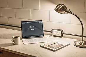 Orange Hotel - Ximen