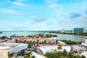 Renovated Aloft Cancun