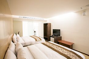 Huang Shin Business Hotel - ZhongGung Branch