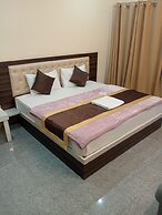 Hotel Moon Light Bhimtal