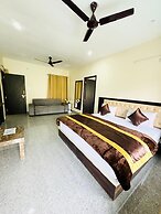 Hotel Moon Light Bhimtal