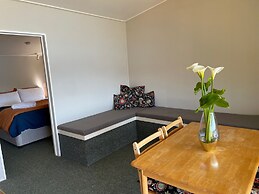 The Lodge At Te Rawa - Boat Access Only