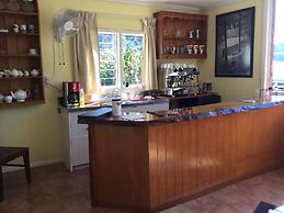 The Lodge At Te Rawa - Boat Access Only