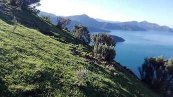 The Lodge At Te Rawa - Boat Access Only