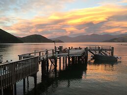 The Lodge At Te Rawa - Boat Access Only