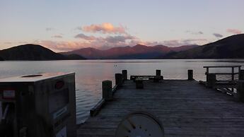 The Lodge At Te Rawa - Boat Access Only