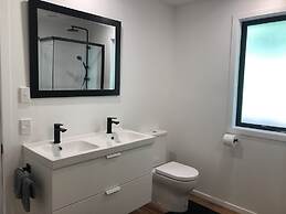 The Lodge At Te Rawa - Boat Access Only