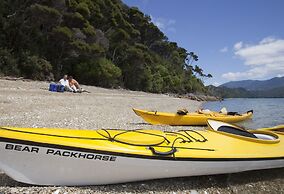 The Lodge At Te Rawa - Boat Access Only