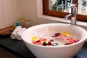 Homeland River Homestay