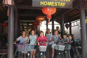 Homeland River Homestay