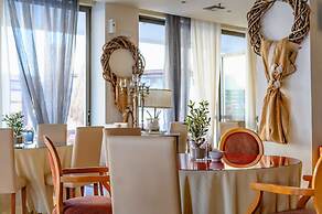 Mati Hotel